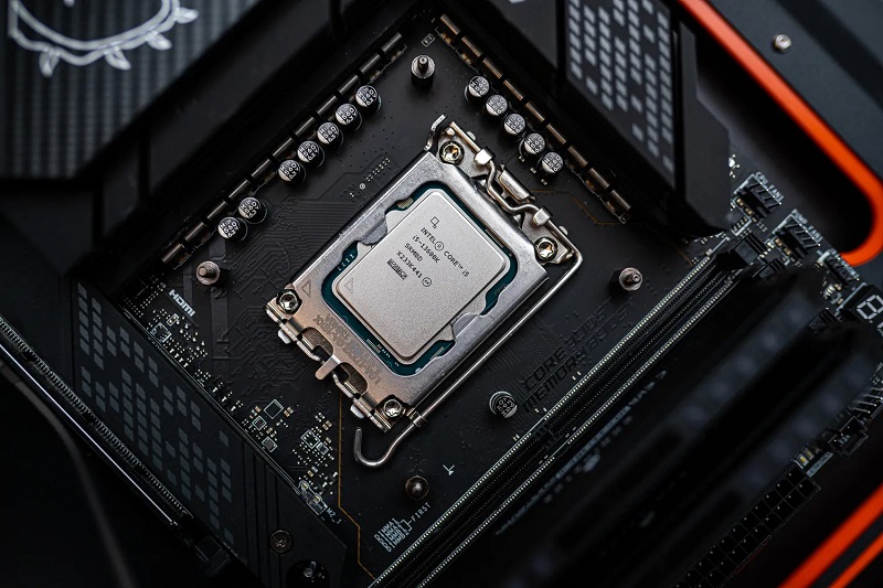 Las 7 Mejores Placas Base para Intel Core i5-13600K En 2024
